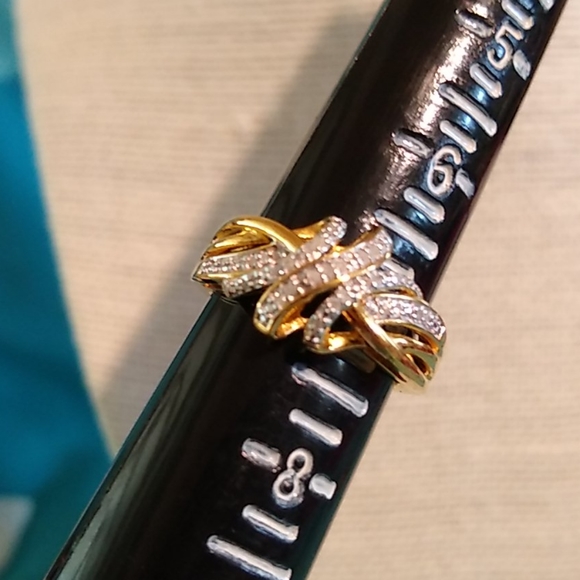 Diamond Ribbon Ring - Picture 5 of 5